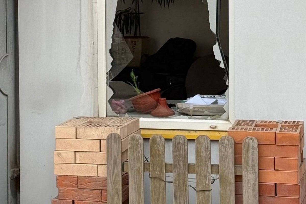 Ворог атакував область безпілотниками: як пройшла ніч 3 квітня у Нікополі і районі 1 Ворог атакував область безпілотниками: як пройшла ніч 3 квітня у Нікополі і районі