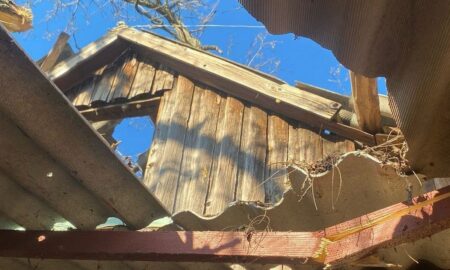 Сьогодні ворог скерував дрон на приватні оселі, постраждала жінка: про наслідки обстрілів Нікопольщини і Синельниківщини розповіли у поліції