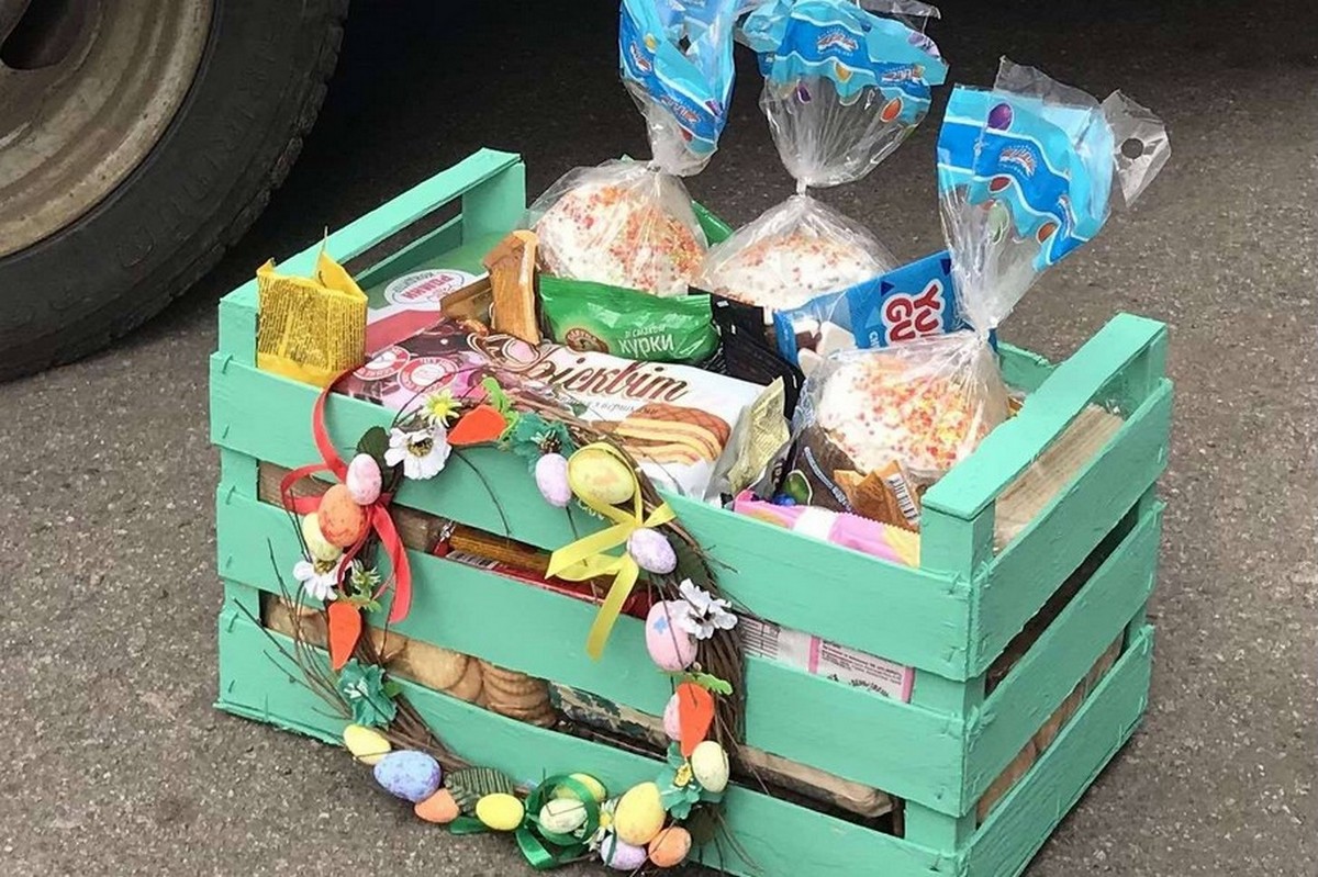 У кожному кошику ще й частинка тепла: паски і смаколики Захисникам передали мешканці Нікопольщини 1 У кожному кошику ще й частинка тепла: паски і смаколики Захисникам передали мешканці Нікопольщини