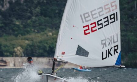 Яхтсменка з Дніпра виграла регату в Італії