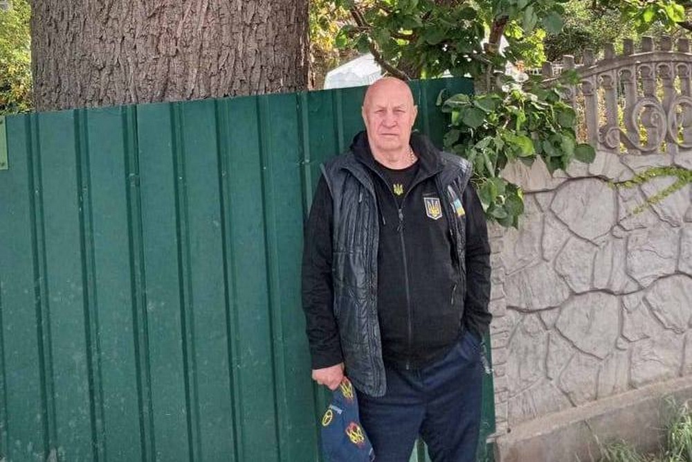 «І жити ми будемо до віку, поки стоять ось ці нікопольські дуби» - Анатолій Доброродній