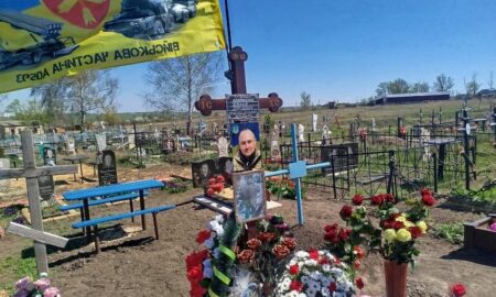 Всі троє загинули від ракетного удару: у Нікополі сьогодні вшанували пам’ять захисників неба, які пішли у вічність в один день