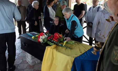 Довгий час вважався зниклим безвісти… У Нікополі сьогодні провели в останню путь Героя (фото)
