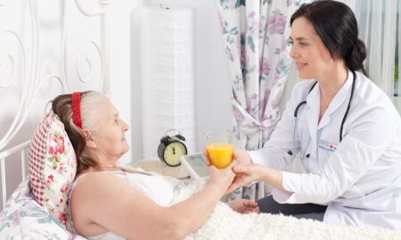 У Томаківській громаді збирають дані про лежачих людей: куди звертатися