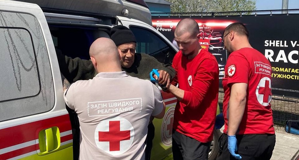 Загін швидкого реагування Нікополя евакуював трьох людей з Межівської громади (фото) 4