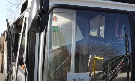 Чорний ранок для Марганецької громади: відео з місця смертельного удару по автобусу