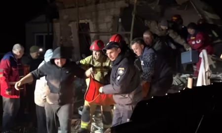 Діти опинилися під завалами, місцеві самостійно витягли дівчинку, але вона померла: ДСНС про смертельний удар по Дніпропетровщині 29 квітня (відео)