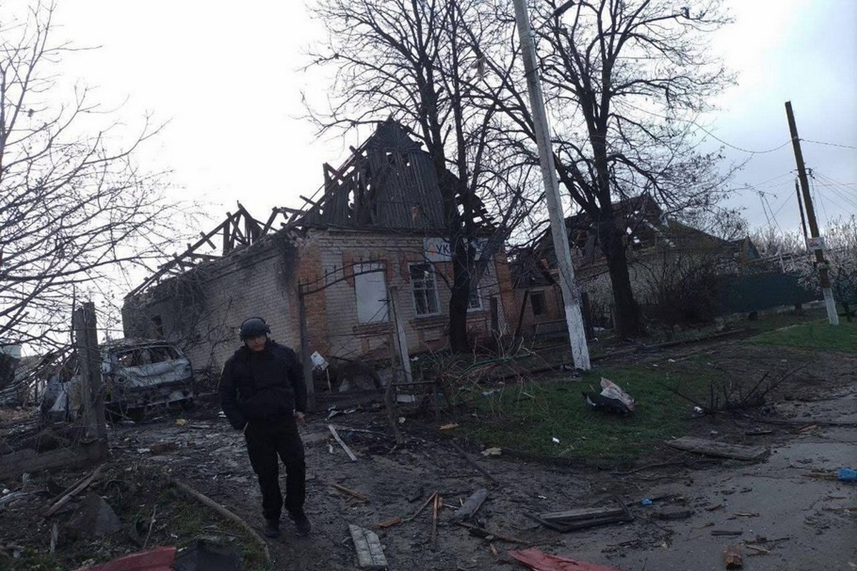 Жінка втратила руку: у Нікополі важко поранена листоноша «Укрпошти»