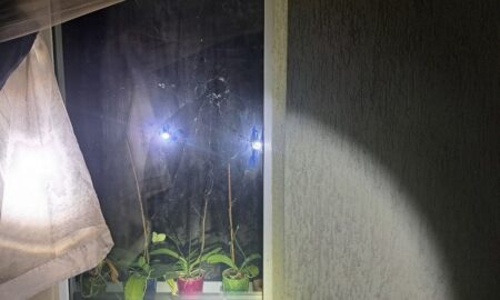 Нікополь, Кам’янське і Новопавлівська громада були під обстрілами ворога ввечері і вночі – є поранені і руйнування (фото)