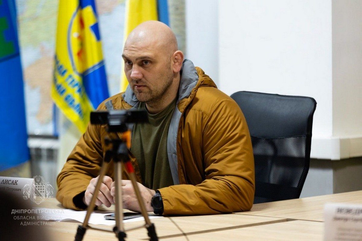Фахівці і техніка працюють над зведенням фортифікацій на Дніпропетровщині – Сергій Лисак