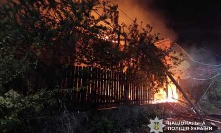 Масована атака на Дніпро 30 квітня: загиблий, поранений і масштабні руйнування – поліція показала фото наслідків
