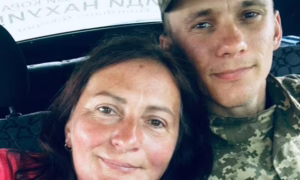 «Особлива шана мамам полеглих Героїв»: у Марганці привітали жінок з Днем матері (фото)