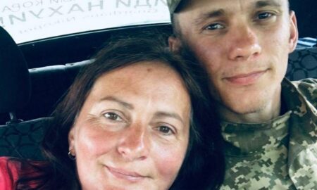 «Особлива шана мамам полеглих Героїв»: у Марганці привітали жінок з Днем матері (фото)
