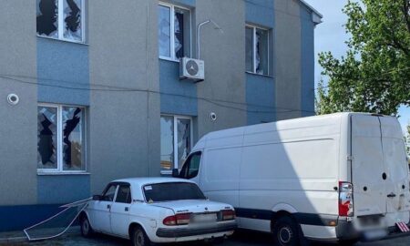 Масштабні руйнування у Нікополі, вбита жінка на Синельниківщині: поліція розповіла про наслідки ворожих атак за добу