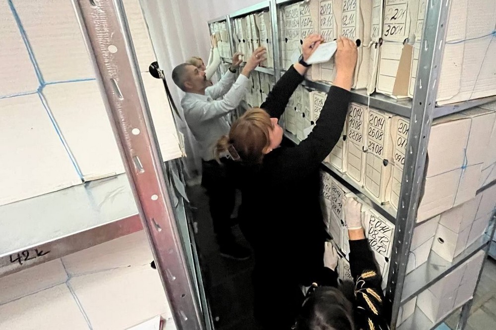 З Нікопольщини та інших прифронтових території області евакуюють нотаріальні архіви 1 З Нікопольщини та інших прифронтових території області евакуюють нотаріальні архіви