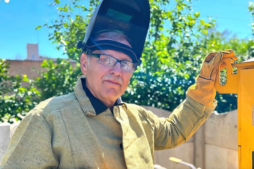 «Найважче — коли приїжджаєш, а у людей ні світла, ні тепла» - електрогазозварник з Нікопольщини про свою роботу 1 «Найважче — коли приїжджаєш, а у людей ні світла, ні тепла» - електрогазозварник з Нікопольщини про свою роботу