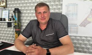 Ми ніби «бек-офіс» до фронту і звикли, що через нас все летить: як живе Томаківська громада під час війни