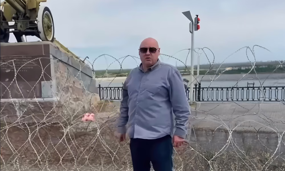 "Хай ці дитячі сандалики сняться вам щоночі!" Депутат з Нікополя звернувся до російських окупантів