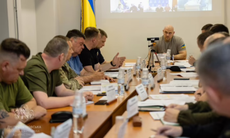 Ремонт стратегічних автошляхів, дозвіл навігації по Дніпру: що обговорювала Рада оборони Дніпропетровщини