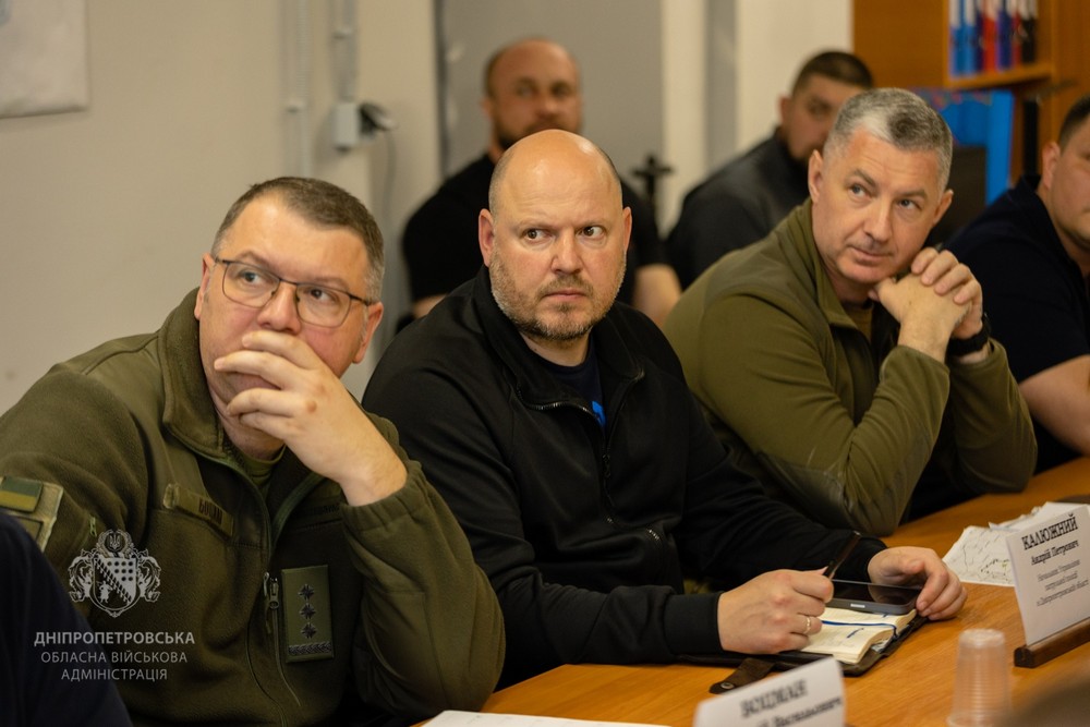 Ремонт стратегічних автошляхів, дозвіл навігації по Дніпру: що обговорювала Рада оборони Дніпропетровщини