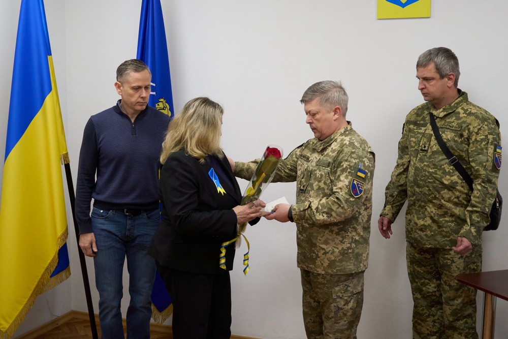 Нікопольських воїнів відзначено державними нагородами (фото)