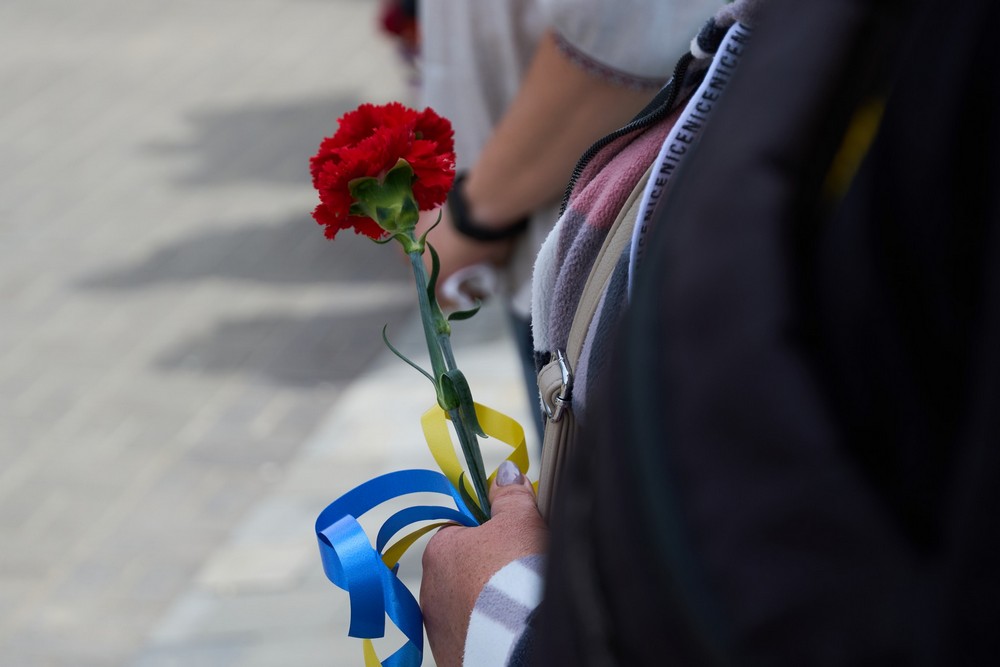 У Нікополі сьогодні провели в останню путь полеглого Захисника Олексія Якубенка: фото