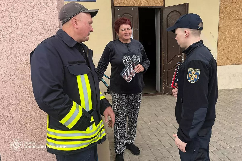 Мешканців Нікопольщини закликають не користуватися мобільними телефонами поблизу предметів, схожих на вибухівку