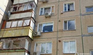Ворог обстріляв багатоповерхівку і підприємство у Нікополі, вдарив по Синельниківському і Павлоградському районам – поліція