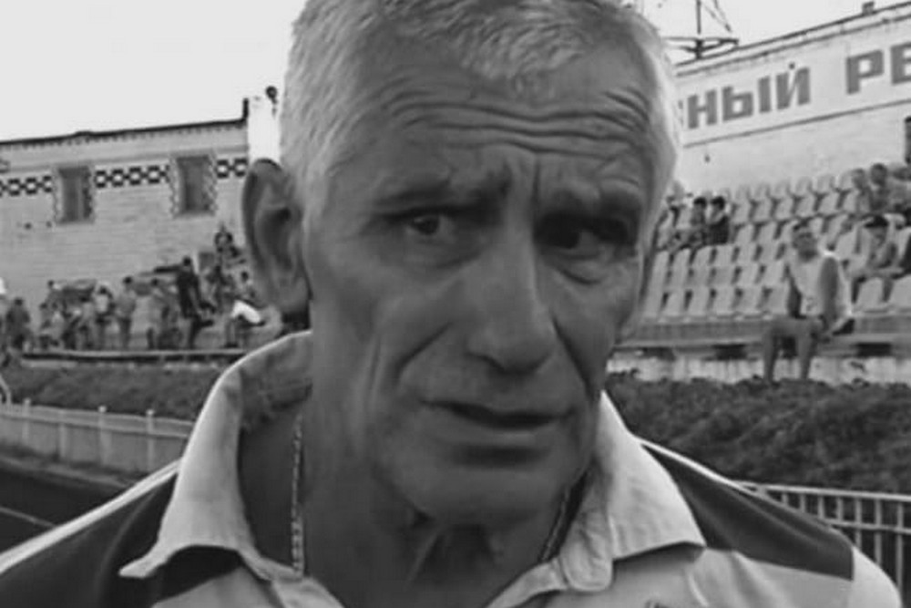 Втрата у Нікопольському футболі: пішов з життя дитячий тренер (фото) Втрата у Нікопольському футболі: пішов з життя дитячий тренер (фото)