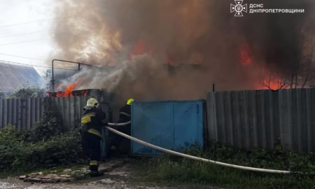 Двоє малюків постраждали внаслідок пожежі у Дніпрі (фото)