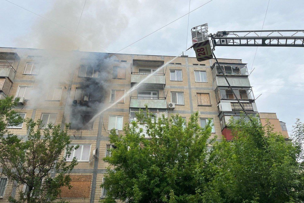 Через удар дрона у багатоповерхівці Нікополя