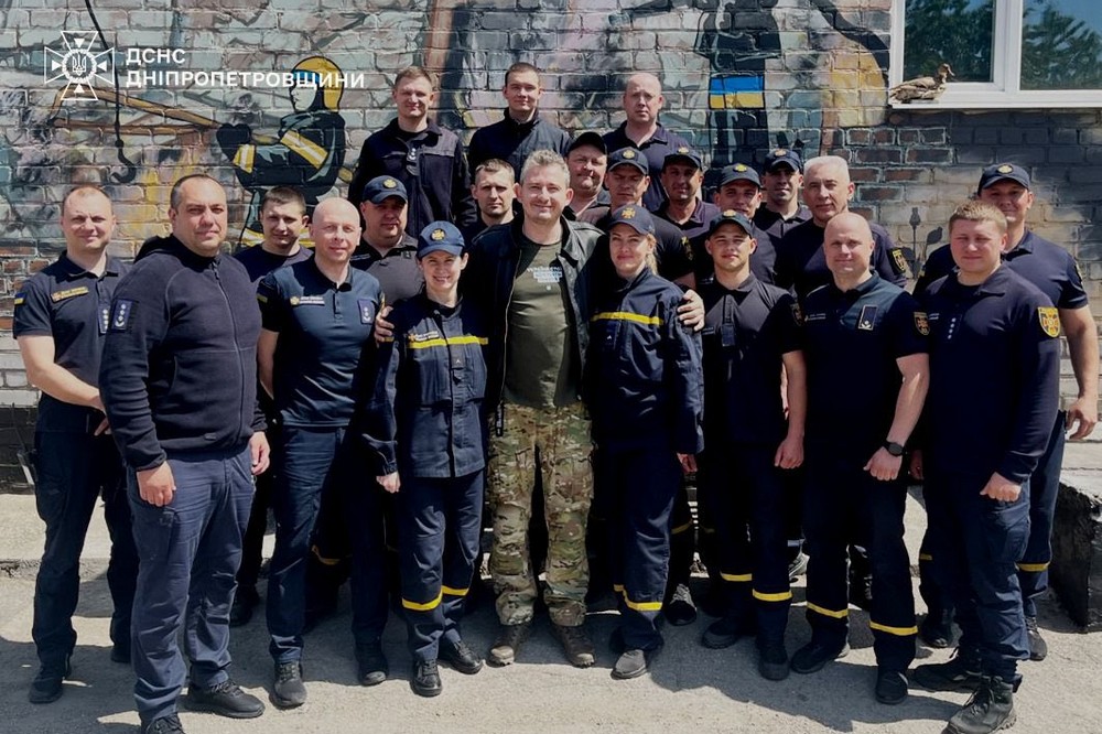 До рятувальників Нікополя завітав музикант Микола Серга 6
