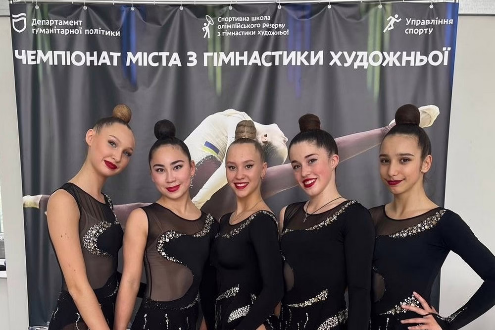 Гімнастки з Нікополя стали срібними призерками чемпіонату області (фото) 2
