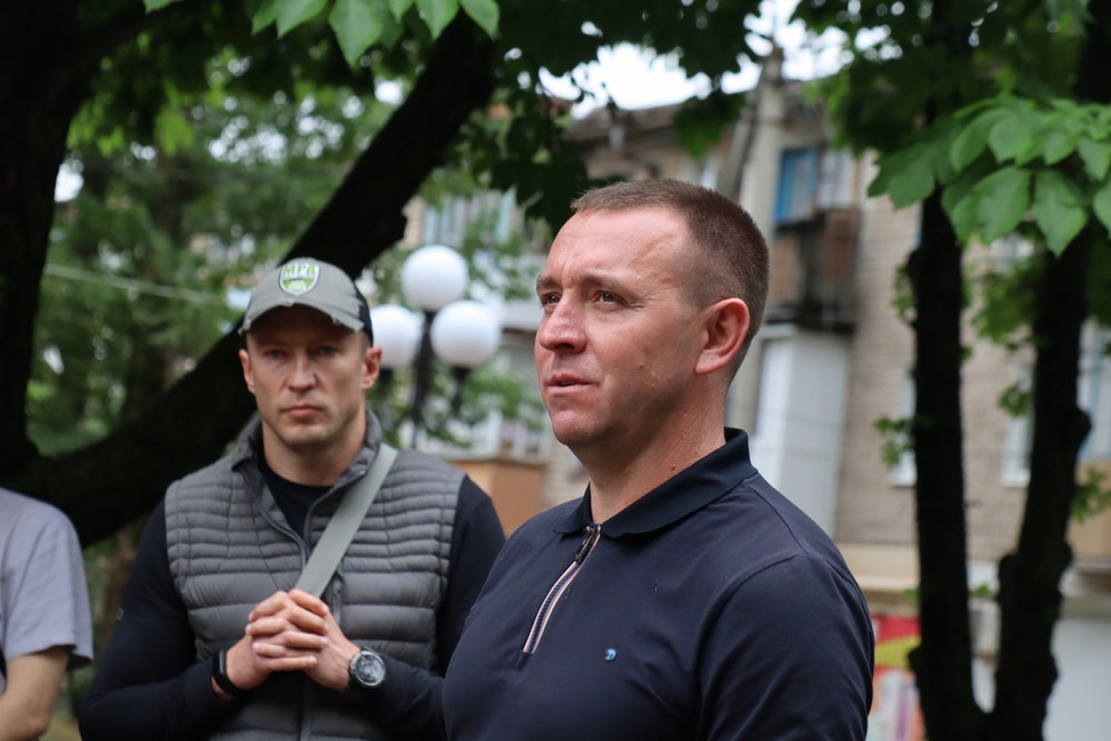 В Покрові сьогодні відкрили меморіальні дошки полеглому Захиснику: фото