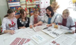 Як у Покрові відзначили День вишиванки (фото)