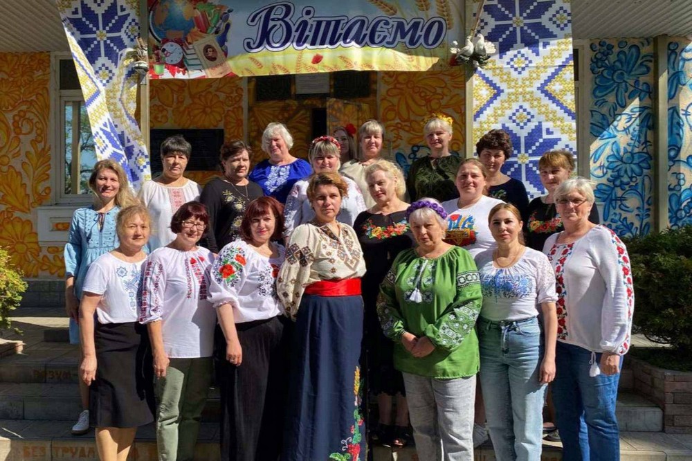 Як у Покрові відзначили День вишиванки (фото) 7