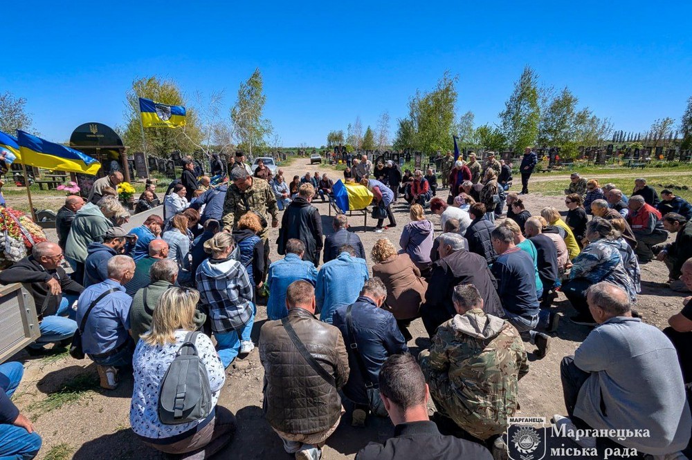  Марганець сьогодні провів в останню путь полеглого Захисника Віталія Самойленка (фото) 4