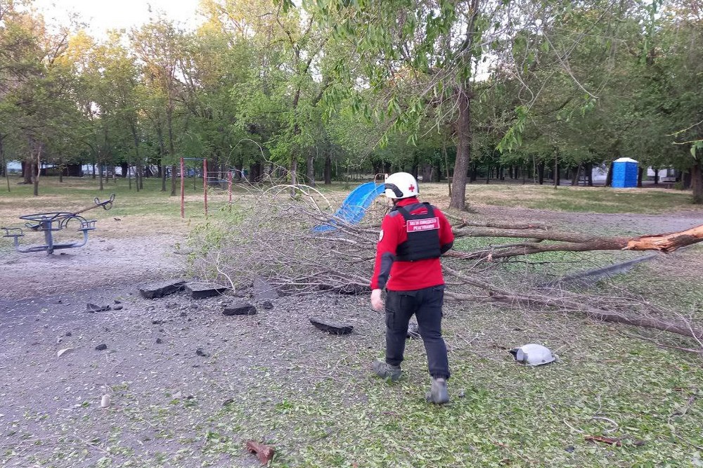 Наслідки нічного обстрілу Нікополя 7