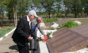 Покров вшанував загиблих у Другій Світовій війні (фото) 10
