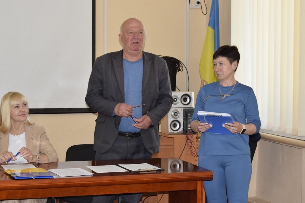 У Мирівській громаді провели сесію за участю обласного депутата 8