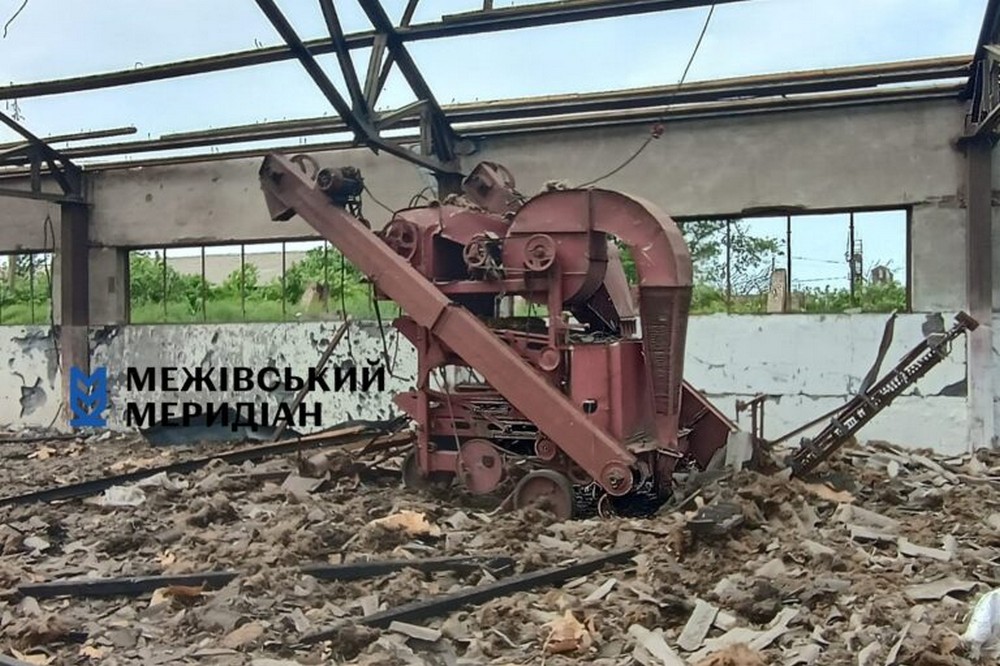 Ворог знищив склад зерна на Синельниківщині ЗМІ (фото) 3