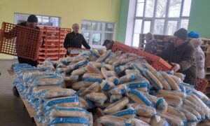 Видача гуманітарної допомоги у Червоногригорівській громаді 10