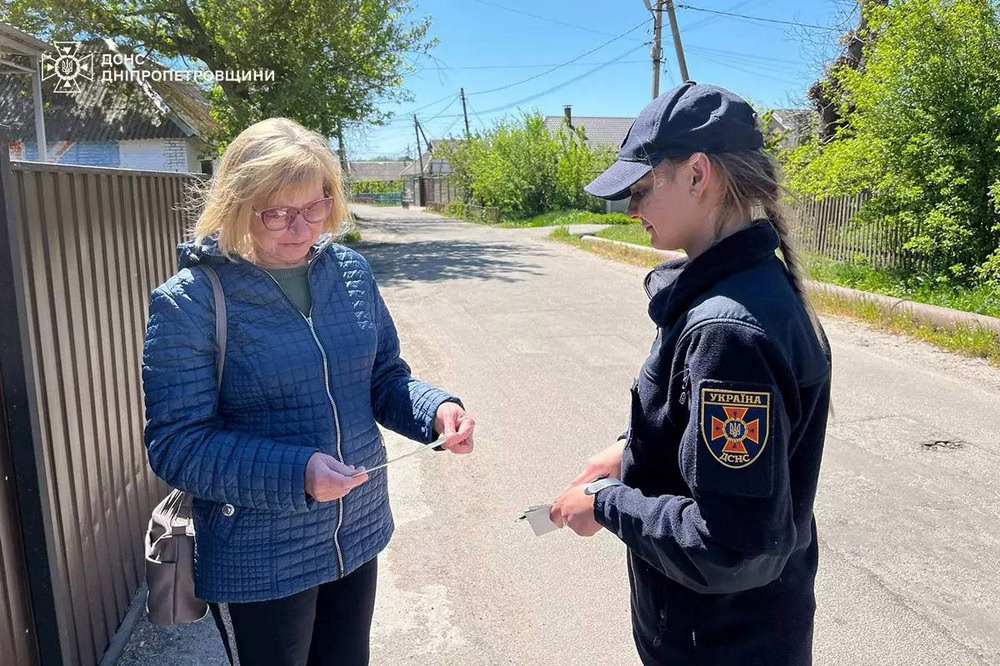 Жителям Томаківки розповіли  про альтернативний спосіб утилізації сухої рослинності 2