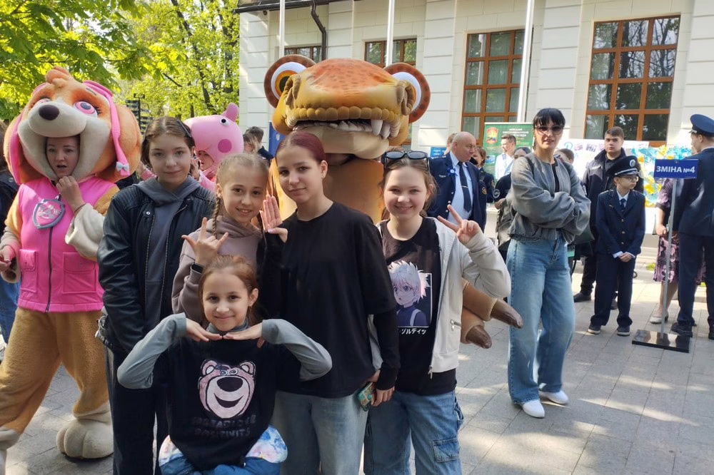 дітей з Нікополя 8
