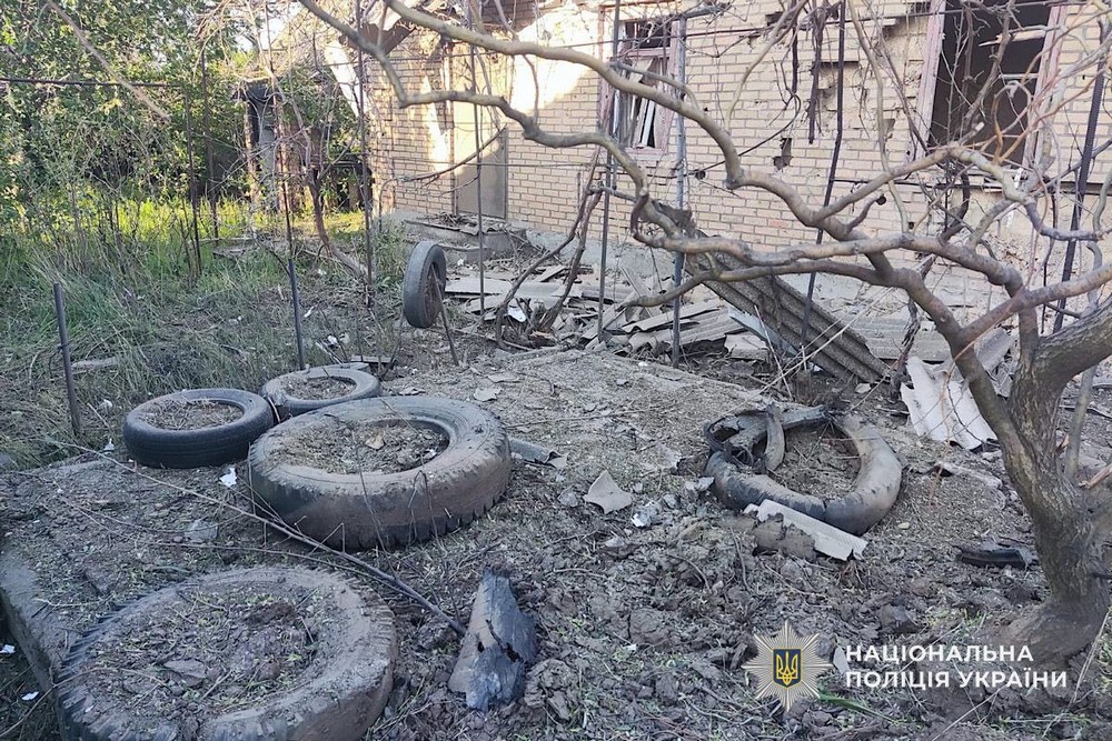 Фото наслідків обстрілів Нікопольщини