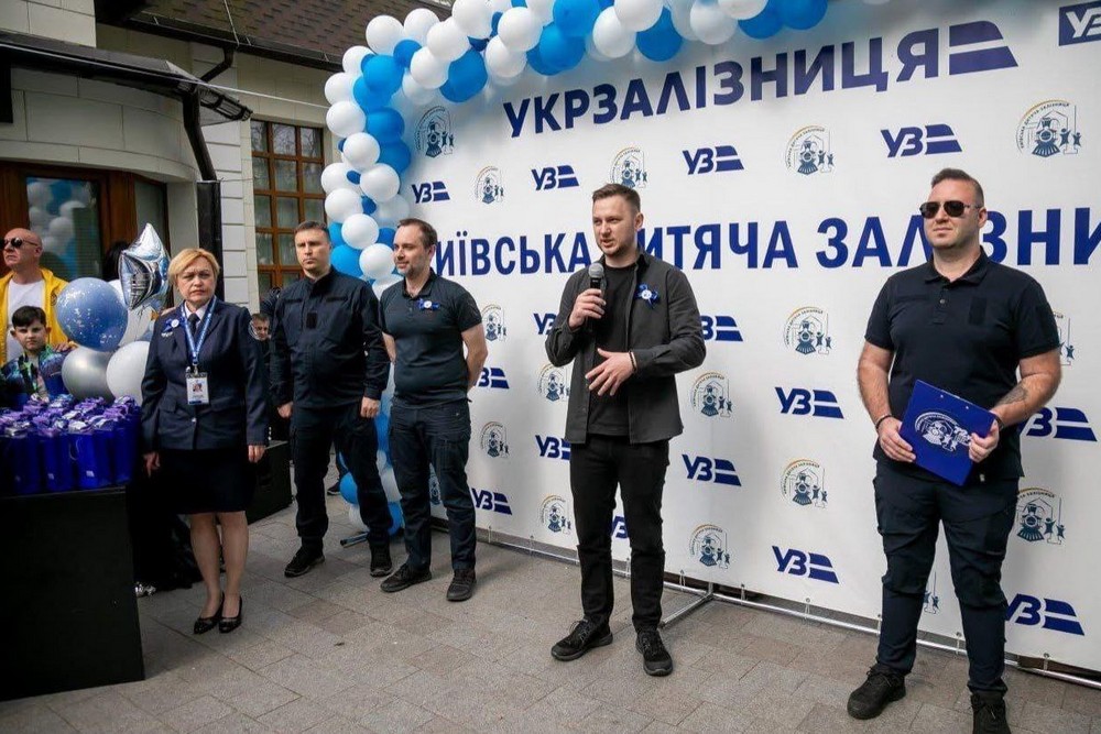 Діти з Нікополя і ще двох громад області взяли участь у відкритті сезону на Київській дитячій залізниці (фото)