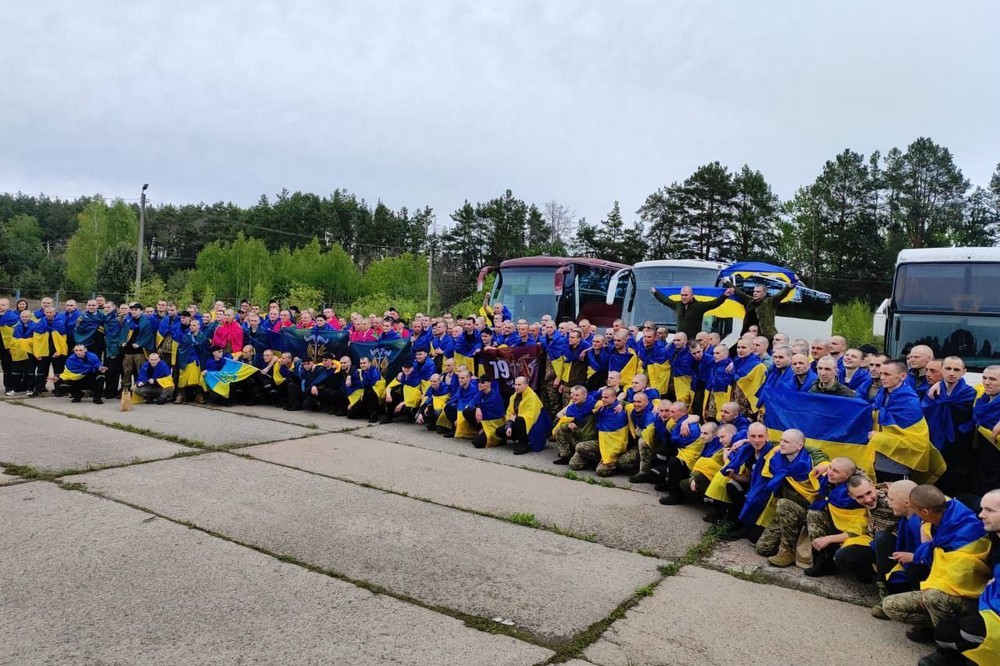 Попередньо 18 Захисників з Дніпропетровщини повернулися сьогодні із російського полону.