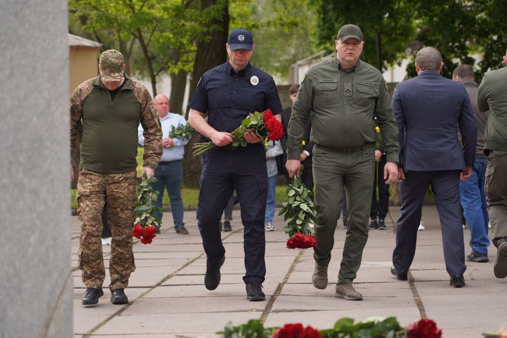 «Не маємо права забути власних героїв»: у Дніпрі 8 травня вшанували пам’ять жертв Другої світової війни