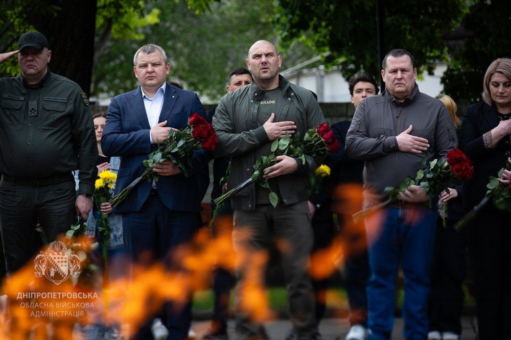 «Не маємо права забути власних героїв»: у Дніпрі 8 травня вшанували пам’ять жертв Другої світової війни