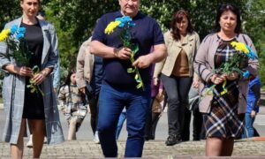 У Марганці сьогодні вшанували загиблих у Другій Світовій війні (фото)